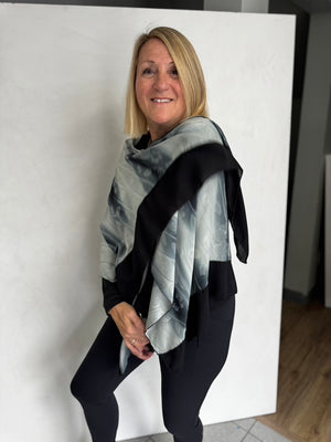 SILK TRIANGLED RUANA - TRSP771