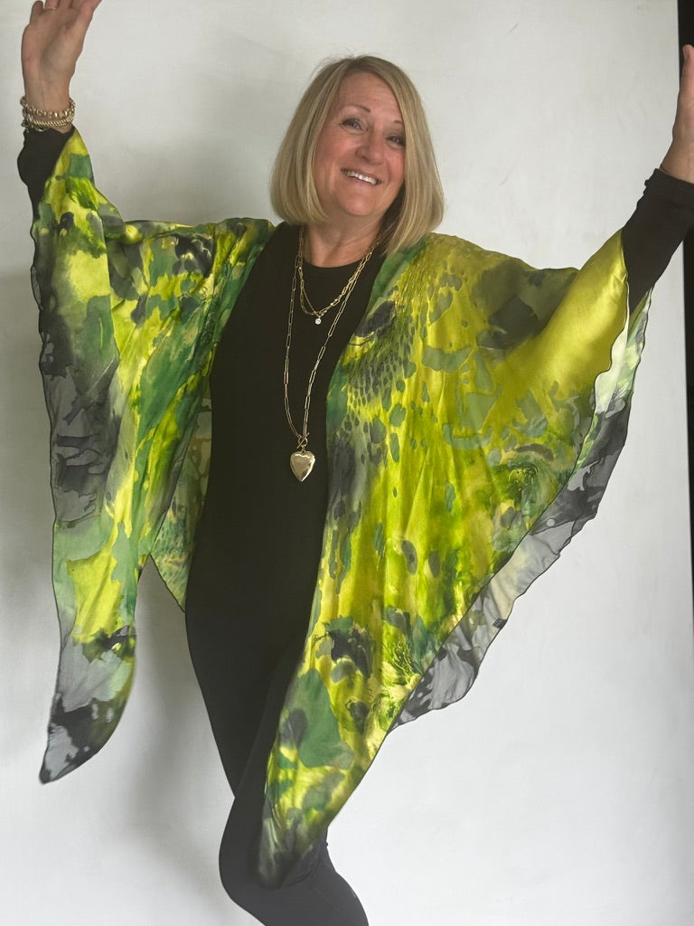SILK RUANA - TRS722