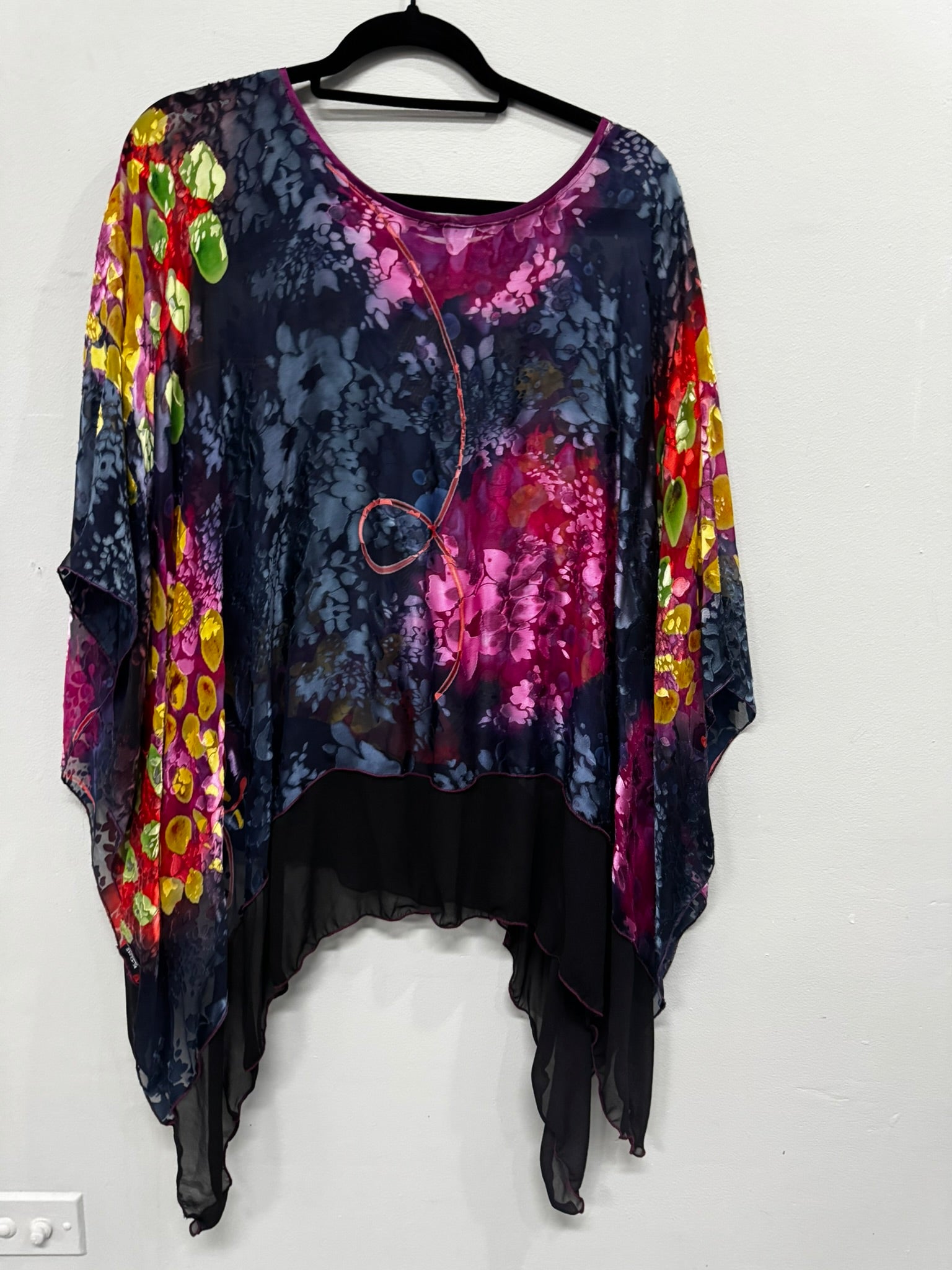 EXCLUSIVE SALE - $100 OFF if you buy 2 or more until Wednesday, Oct 29 - silk poncho p0s402