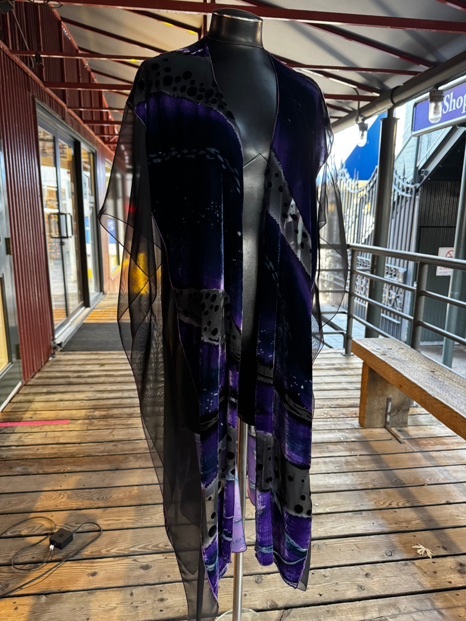 Silk Burnout Velvet -