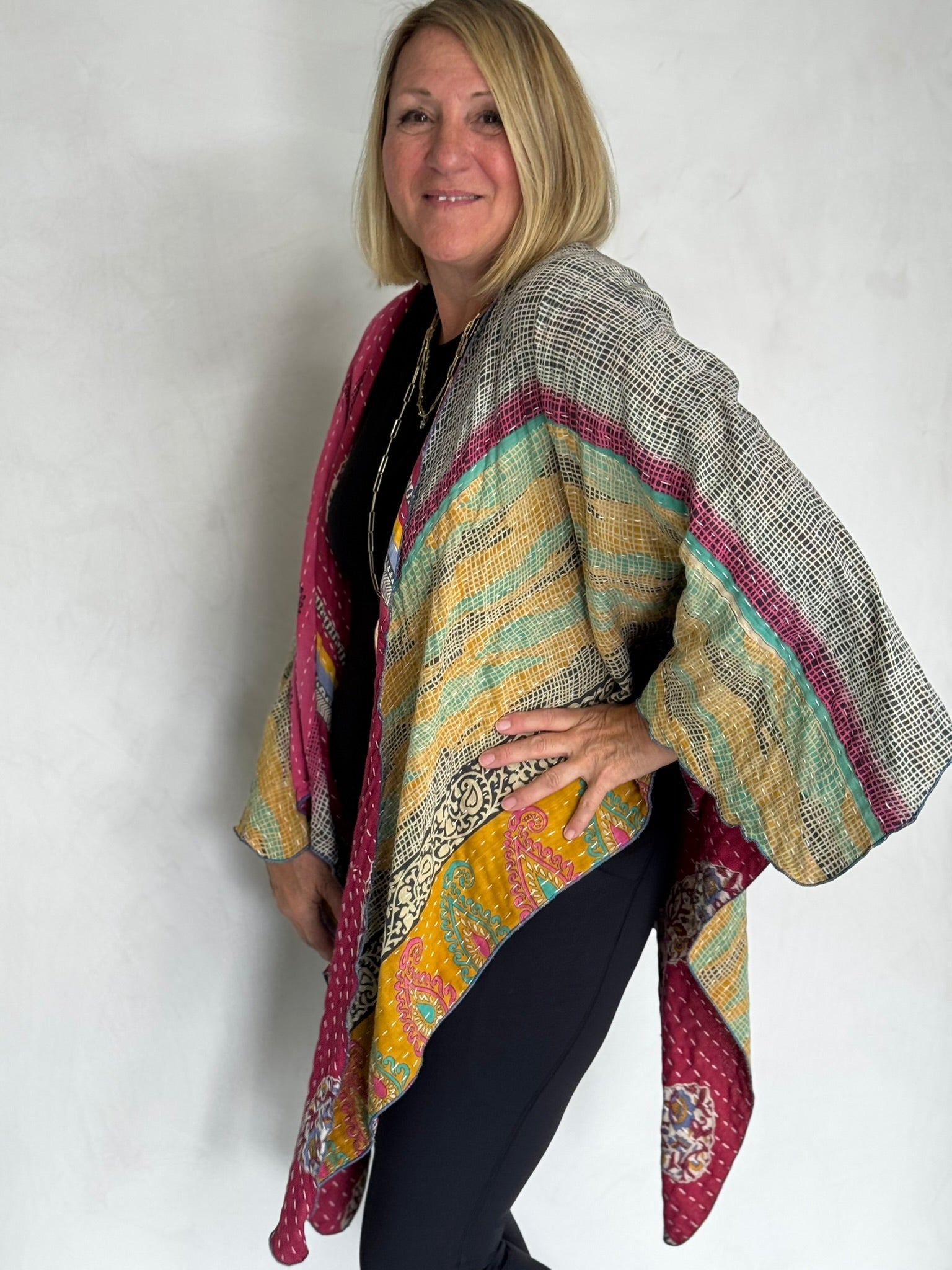 Vintage Recycled Cotton Kantha Triangled Ruana - TRVC710