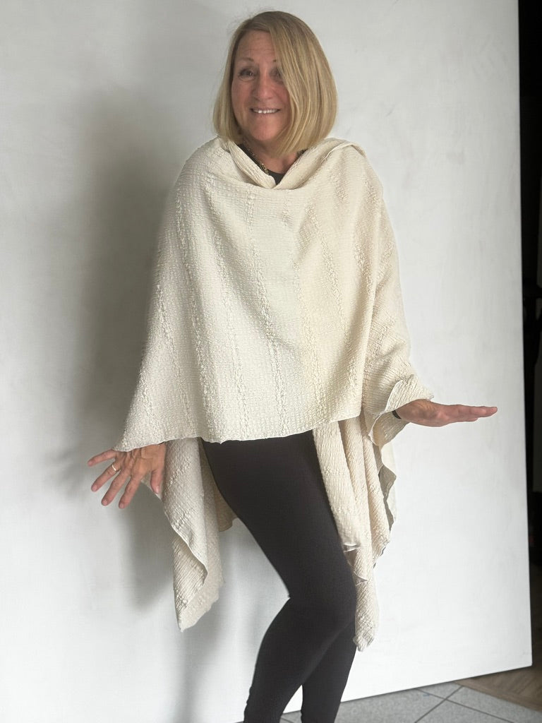 POLYESTER RUANA - RUP0005