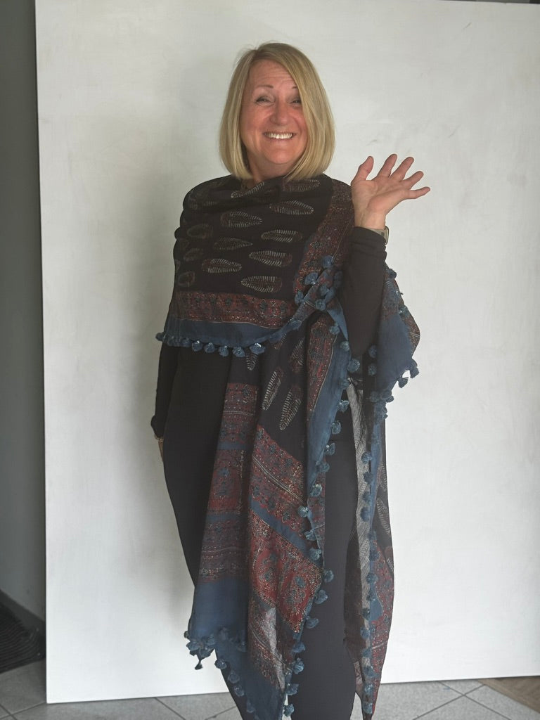 Organic Cotton Block Printed with Natural Dyes RUANA - RUC00011