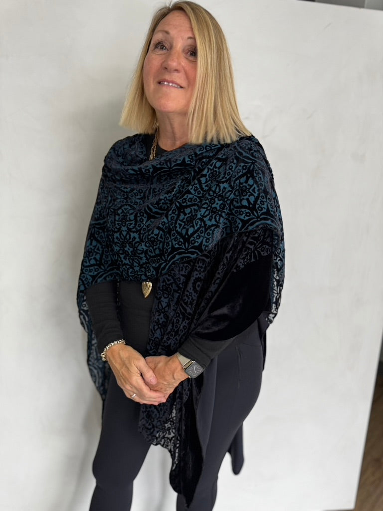 SILK VELVET BURN OUT RUANA - RUS1120