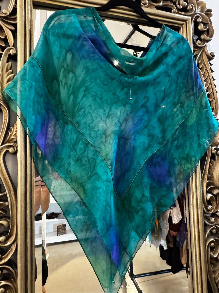 SILK TRIANGLE PONCHO - PO612
