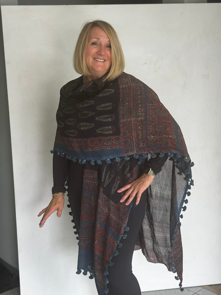 Organic Cotton Block Printed with Natural Dyes RUANA - RUC00011
