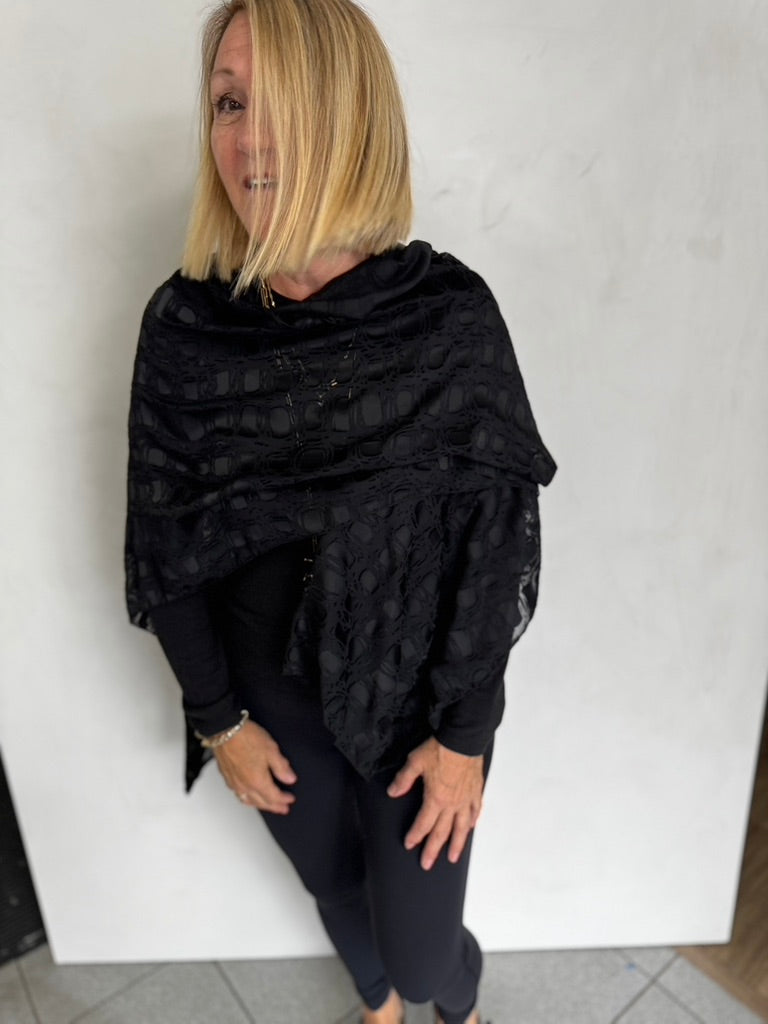 SILK BURN OUT RUANA - TRS1183