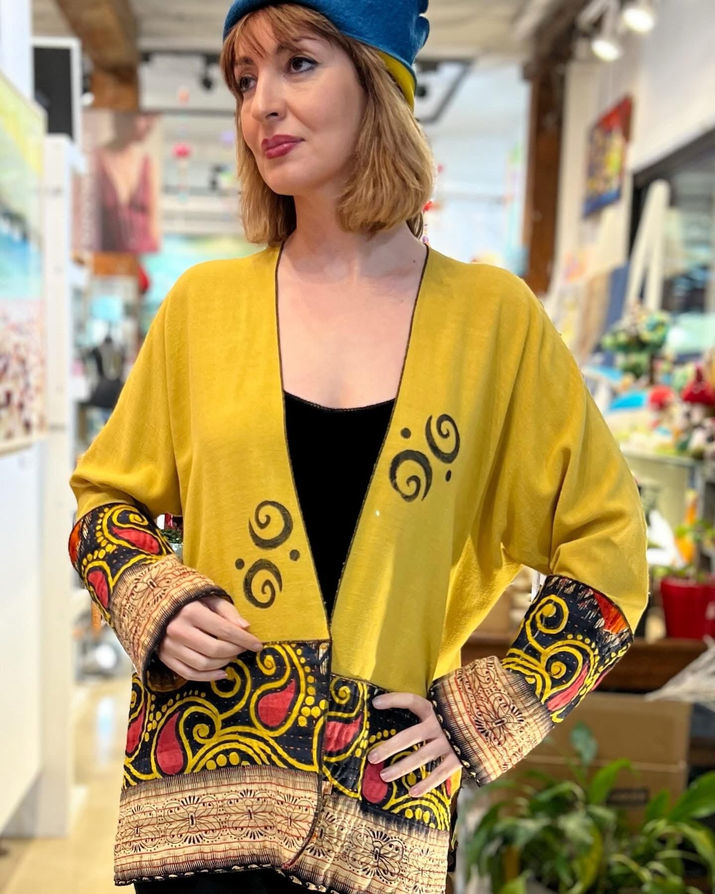 LINEN WITH VINTAGE COTTON AND HAND PAINTING - JALVCV10