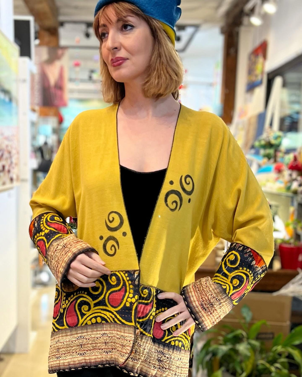 LINEN WITH VINTAGE COTTON AND HAND PAINTING - JALVCV10