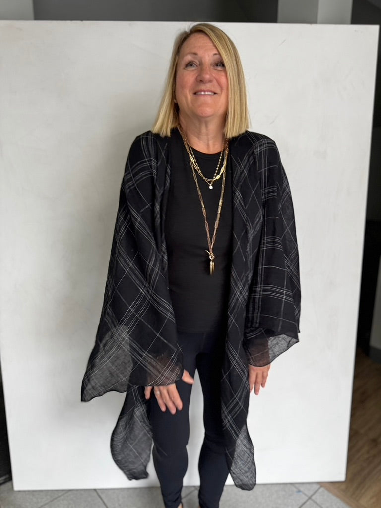 LINEN TRIANGLED RUANA - TRL11115