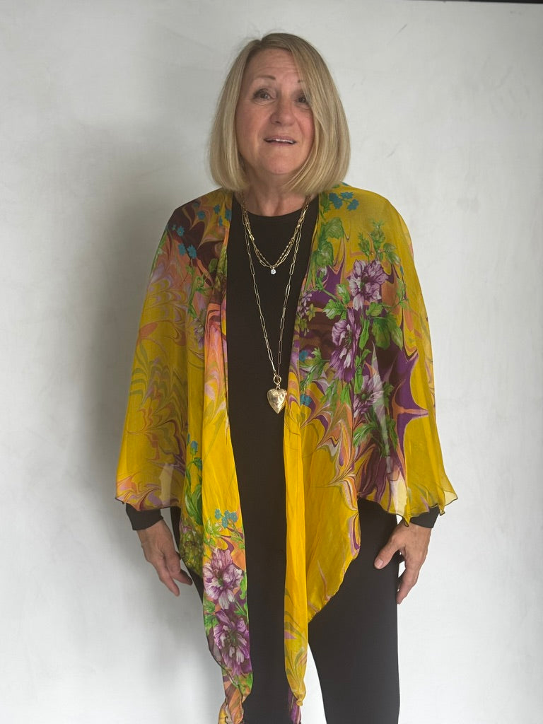 SILK TRIANGLED RUANA - TRS0004
