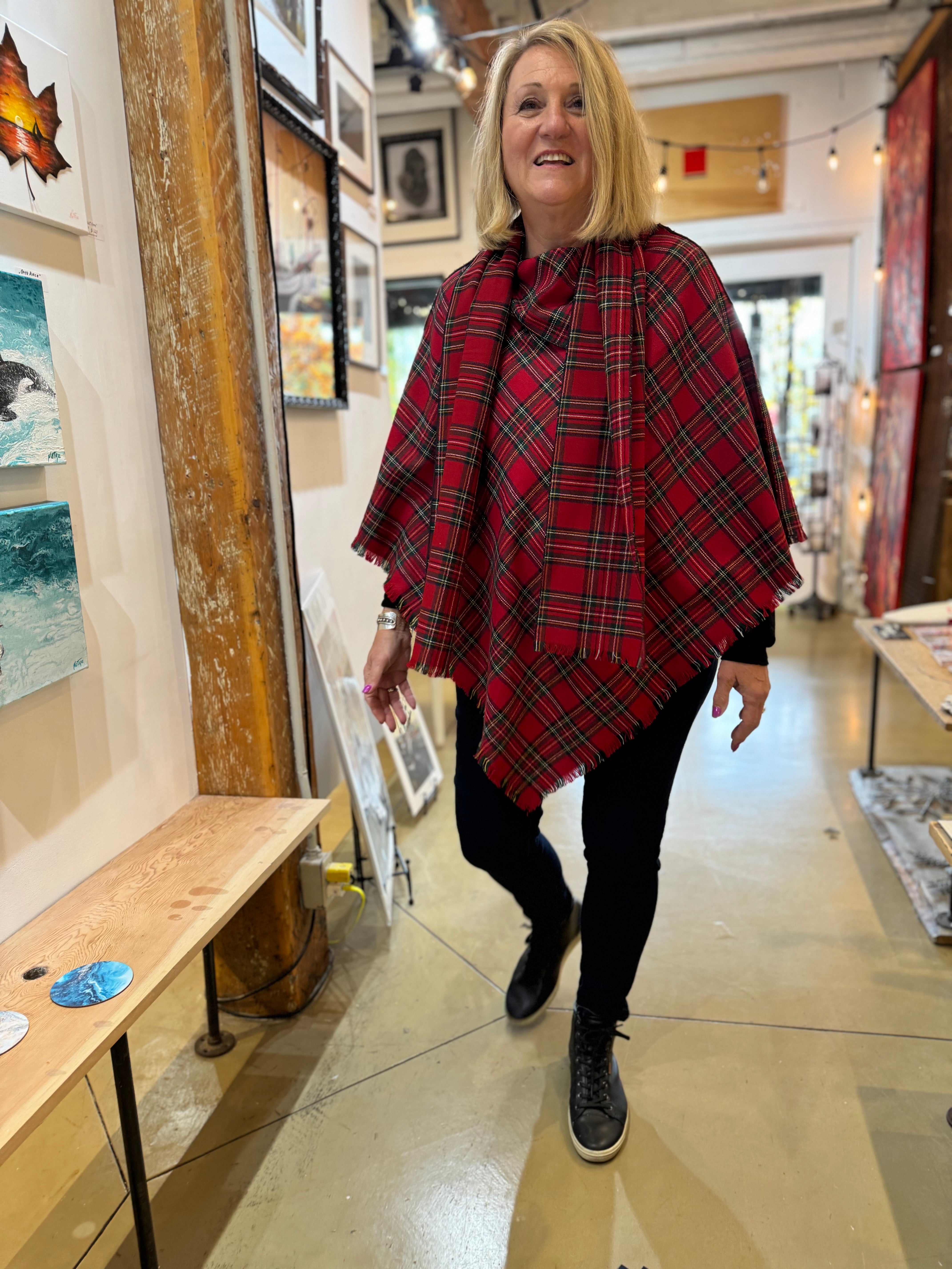 Red Wool Poncho with scarf - POW653