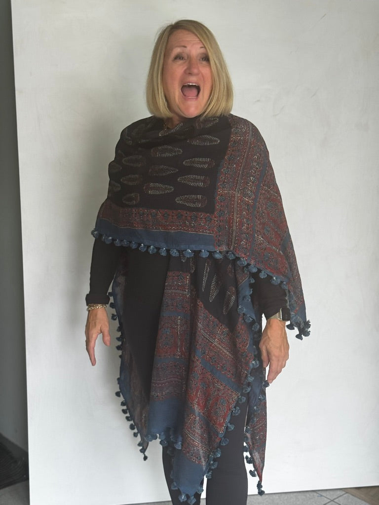 Organic Cotton Block Printed with Natural Dyes RUANA - RUC00011