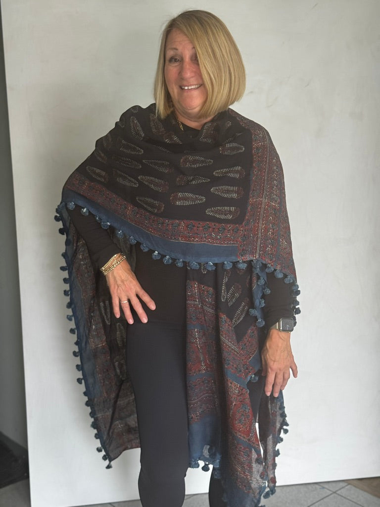 Organic Cotton Block Printed with Natural Dyes RUANA - RUC00011