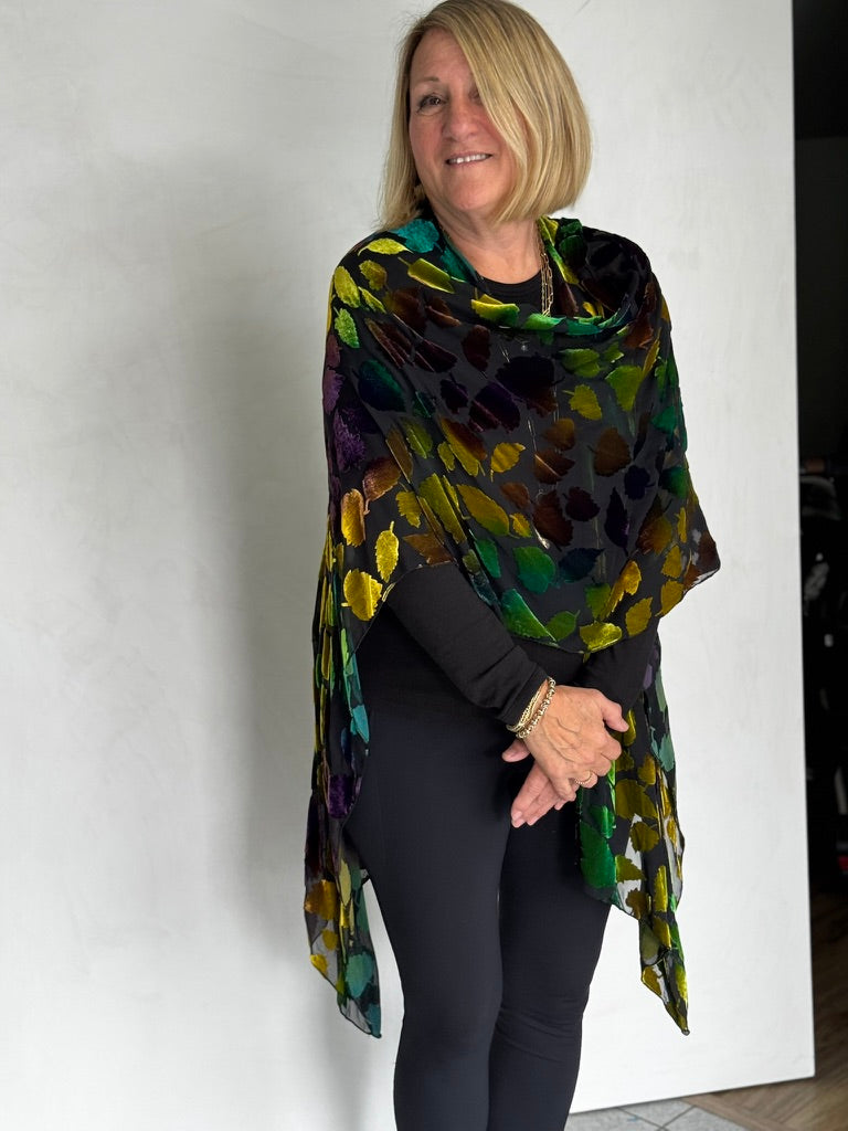 SILK VELVET BURNOUT RUANA - RUS11123