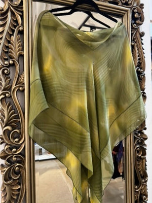 Silk Trinangle Poncho - PO602