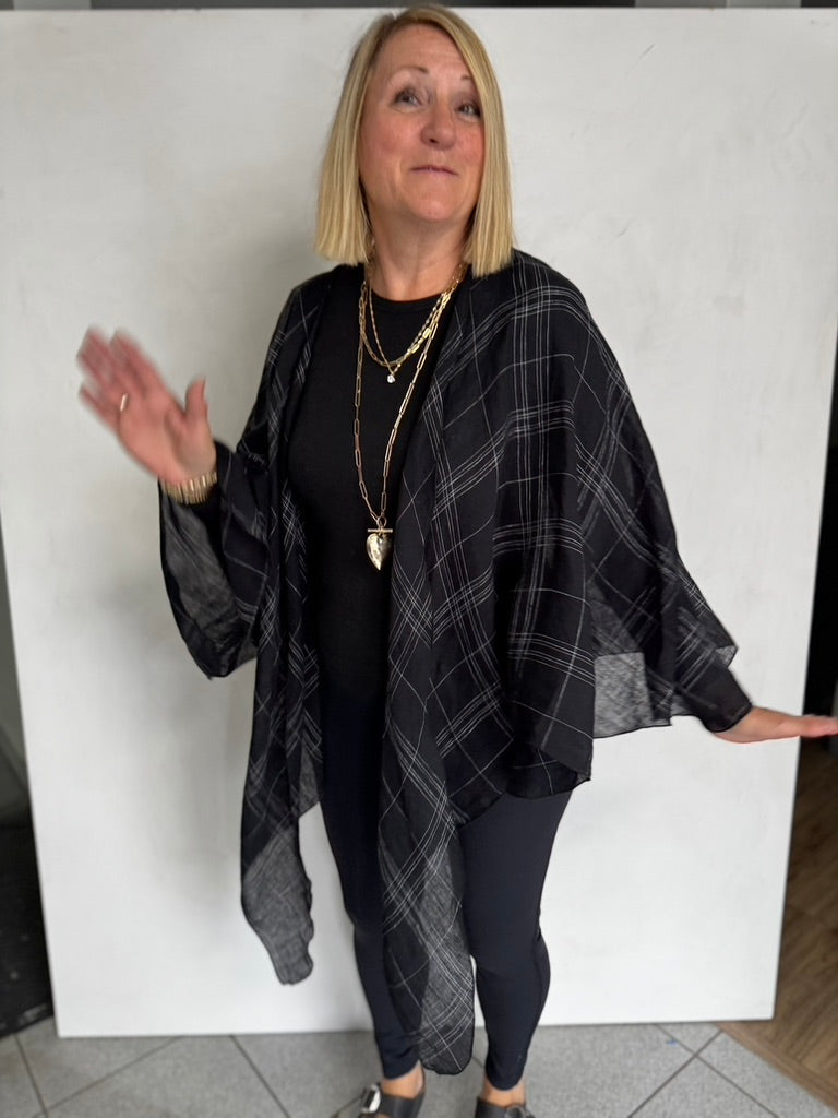 LINEN TRIANGLED RUANA - TRL11115