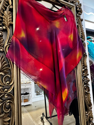 Silk Triangle Poncho. - PO606