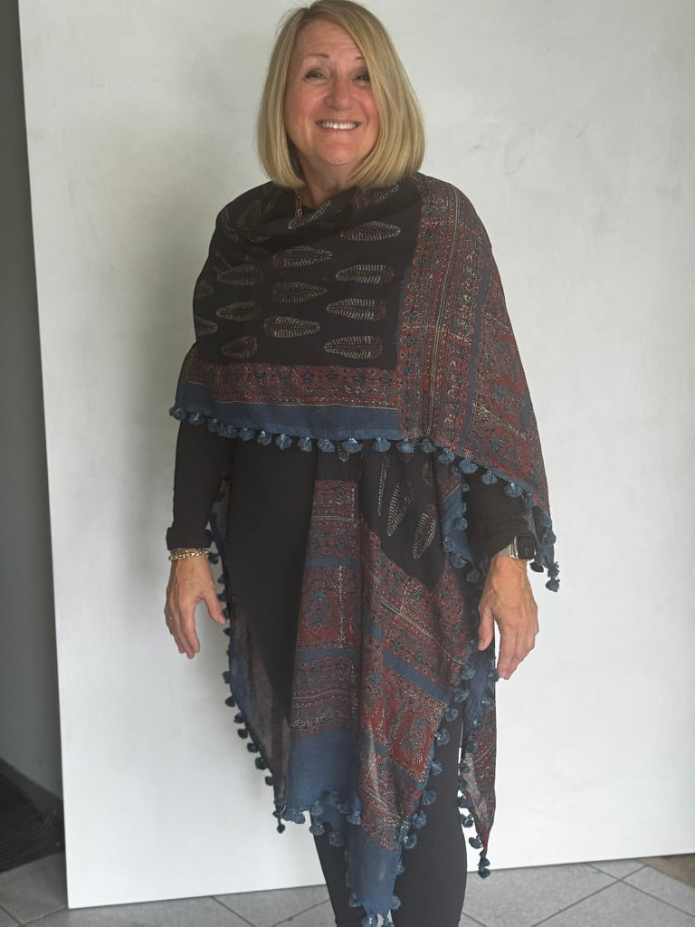 Organic Cotton Block Printed with Natural Dyes RUANA - RUC00011