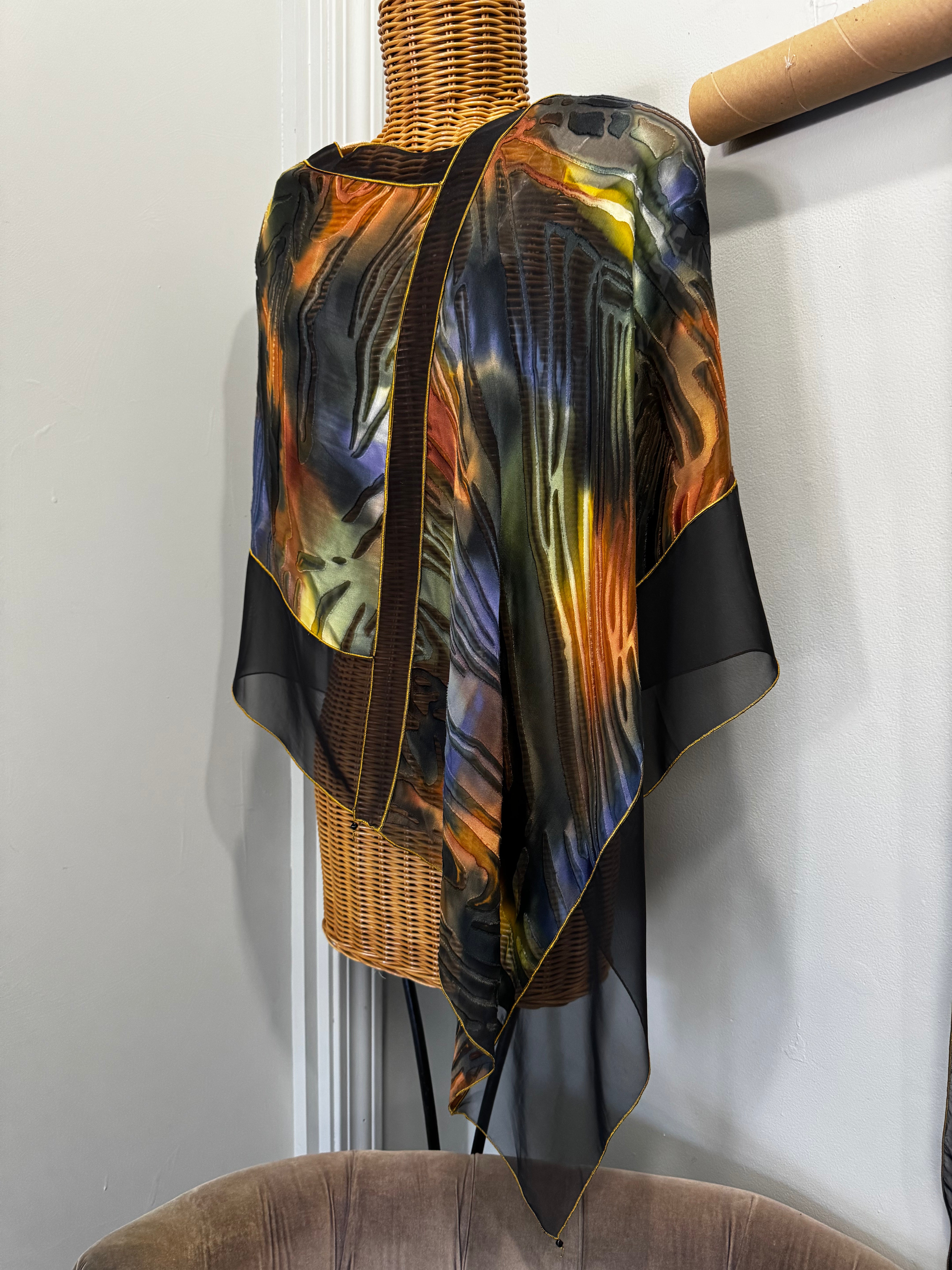 SILK SHAWL (PONCHO) - SHS001